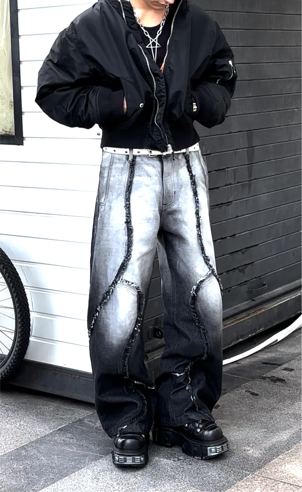 Frayline Baggy Jeans